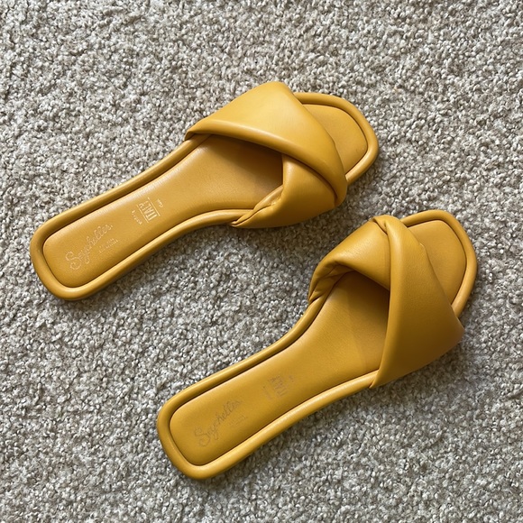 Seychelles Shoes - Mustard Yellow Slides